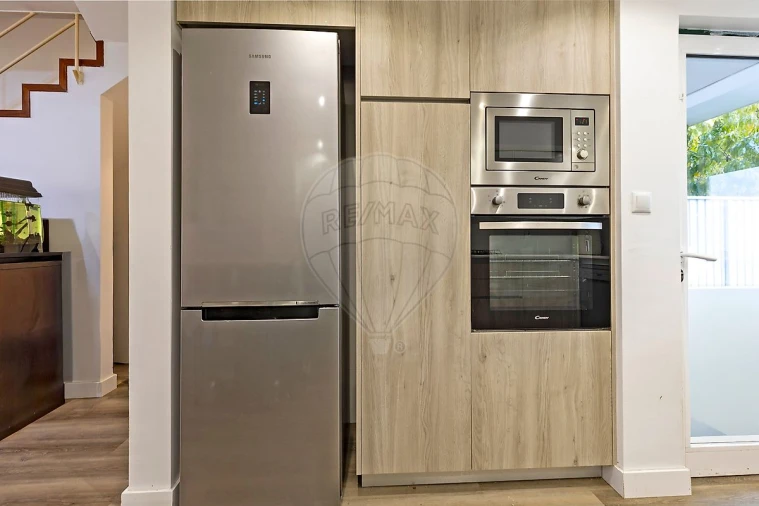 Moradia T3 para Venda em Charneca de Caparica e Sobreda Foto 4