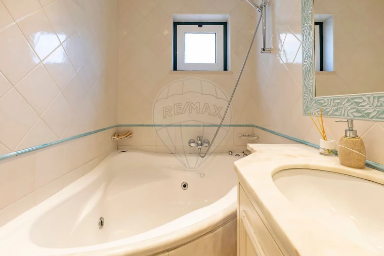 Moradia T3 para Venda em Charneca de Caparica e Sobreda Foto 18