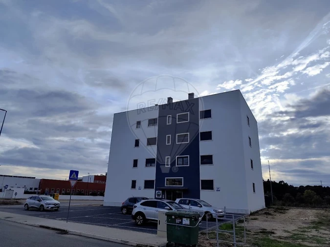 Apartamento T3 para Venda em Azambuja Foto 12