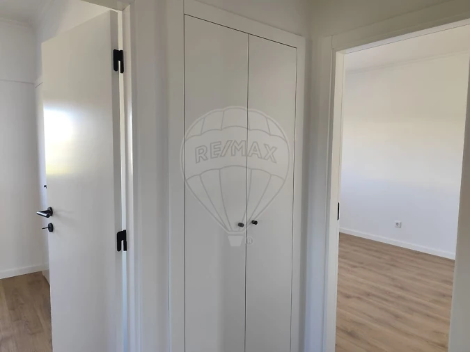 Apartamento T3 para Venda em Azambuja Foto 7