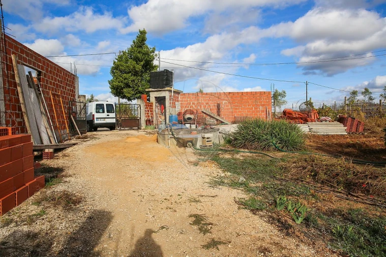 Moradia T3 para Venda em Aveiras de Cima Foto 37