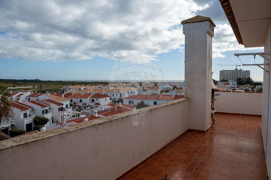 Apartamento T1 para Venda em Altura Foto 17