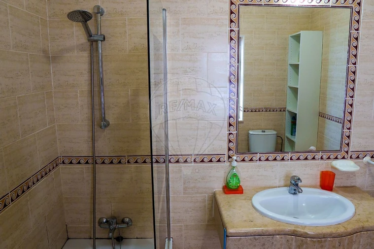 Apartamento T1 para Venda em Altura Foto 10