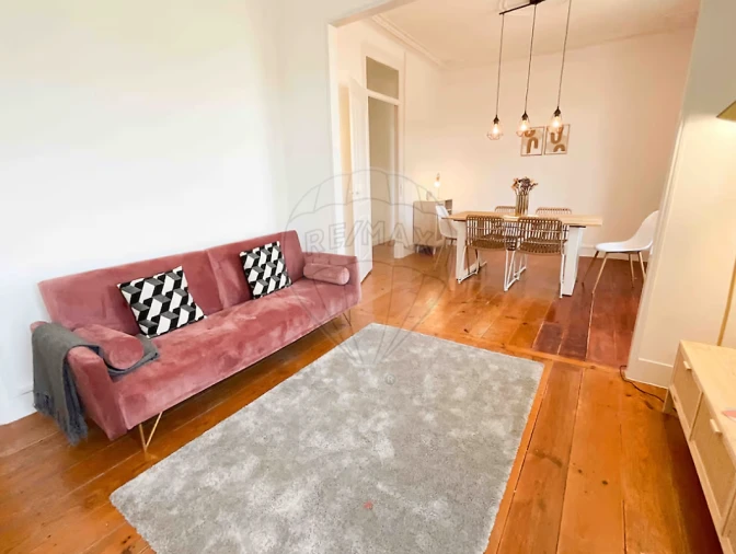 Prédio para Venda em Carcavelos e Parede Foto 11