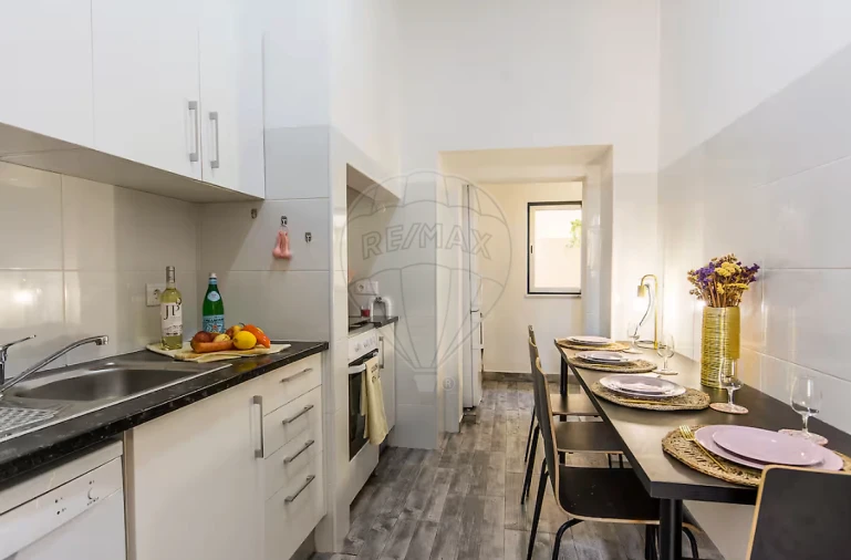 Prédio para Venda em Carcavelos e Parede Foto 8