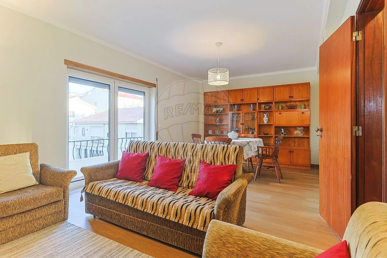 Apartamento T3 para Arrendamento em Buarcos Foto 3