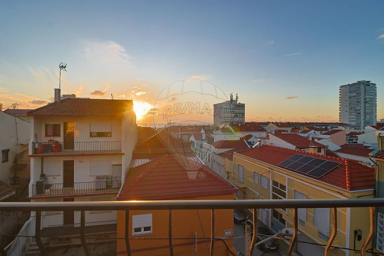 Apartamento T3 para Arrendamento em Buarcos Foto 2