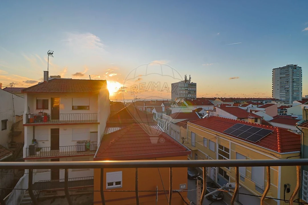 Apartamento T3 para Arrendamento em Buarcos Foto 2