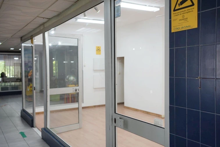 Loja para Venda em Laranjeiro e Feijó Foto 9