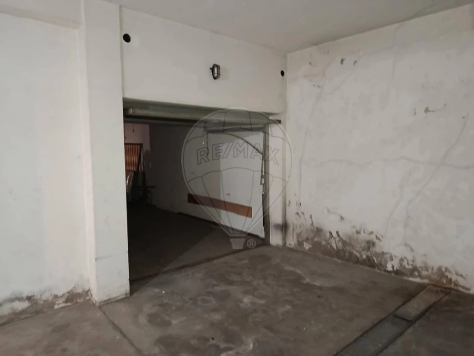 Garagem para Venda em Buarcos Foto 4