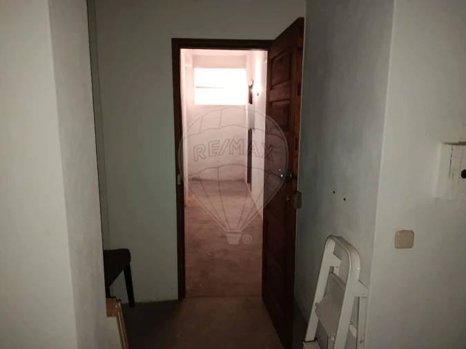 Garagem para Venda em Buarcos Foto 6