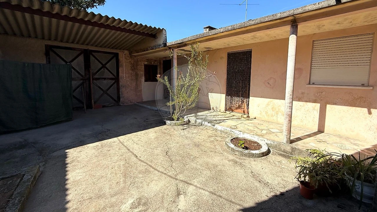 Moradia T4 para Venda em Vilamar e Corticeiro de Cima Foto 3