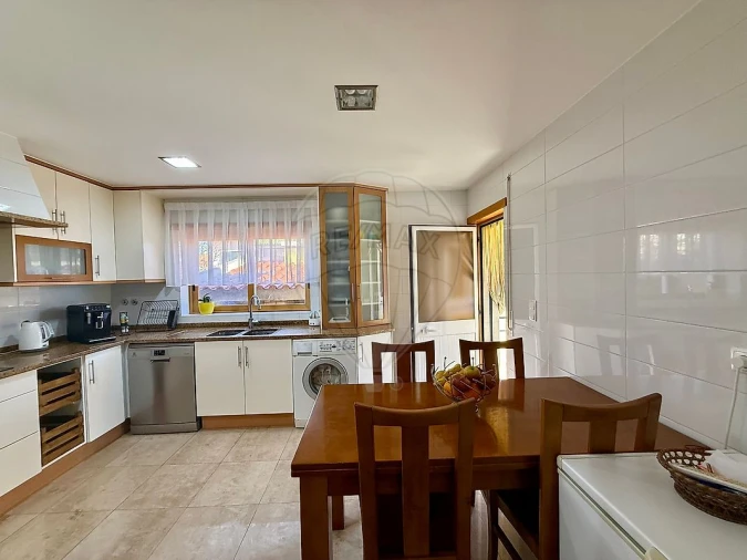 Moradia T5 para Venda em Algueirão-Mem Martins Foto 9