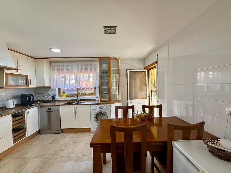 Moradia T5 para Venda em Algueirão-Mem Martins Foto 9