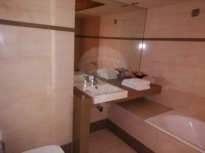 Apartamento T4 para Arrendamento em São Mamede de Infesta e Senhora da Hora Foto 7