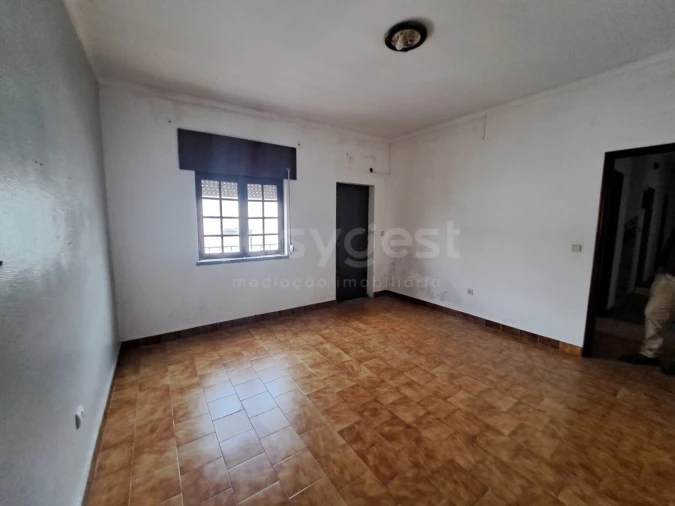 Moradia T3 para Venda em Ferreira do Alentejo e Canhestros Foto 1