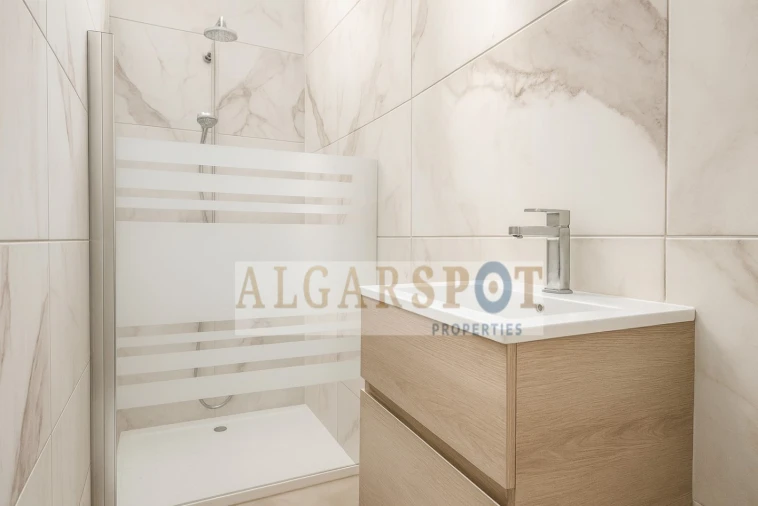 Apartamento T3 para Venda em Portimão Foto 6