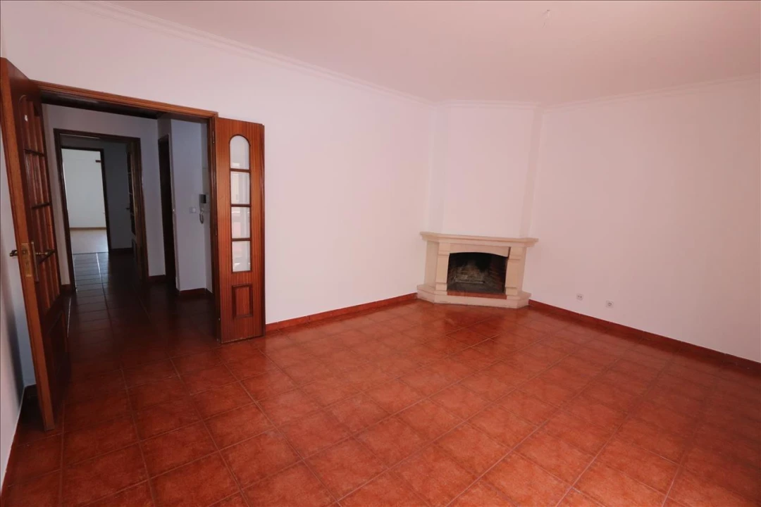 Apartamento T3 para Venda em Quinta do Conde Foto 3