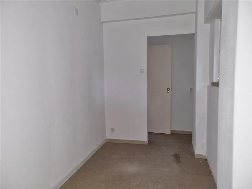 Apartamento T2 para Venda em Campolide Foto 9