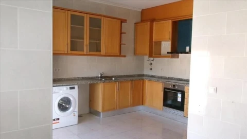 Apartamento T2 para Venda em Azambuja