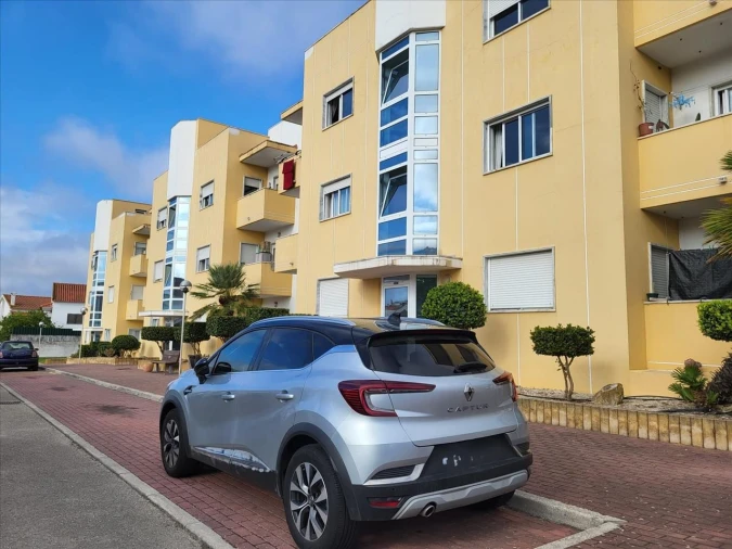 Apartamento T1 para Venda em Carregado e Cadafais Foto 14