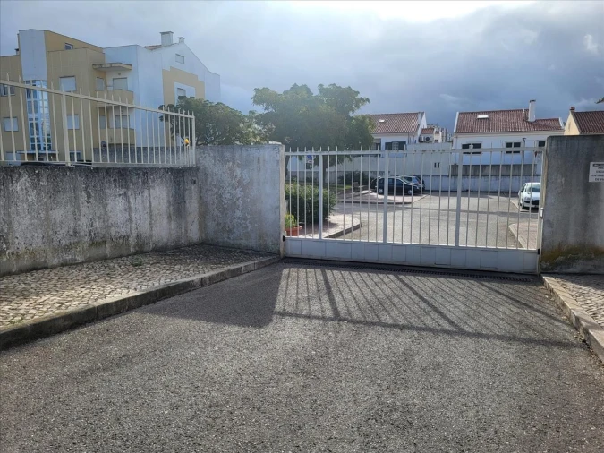 Apartamento T1 para Venda em Carregado e Cadafais Foto 17