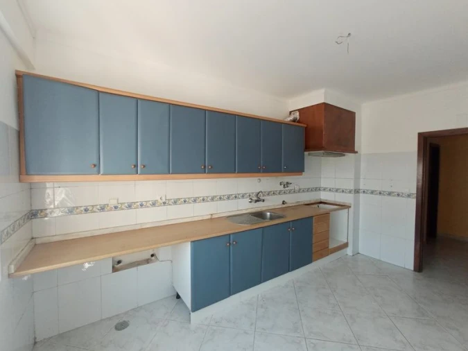 Apartamento T3 para Venda em Carregado e Cadafais Foto 10