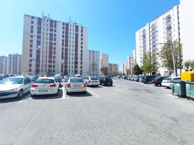 Apartamento T3 para Venda em Carregado e Cadafais Foto 14