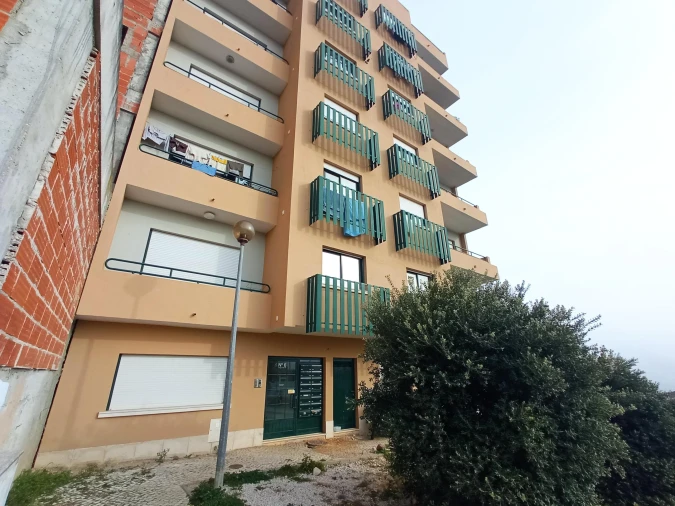 Apartamento T2 para Venda em Alenquer (Santo Estêvão e Triana) Foto 1