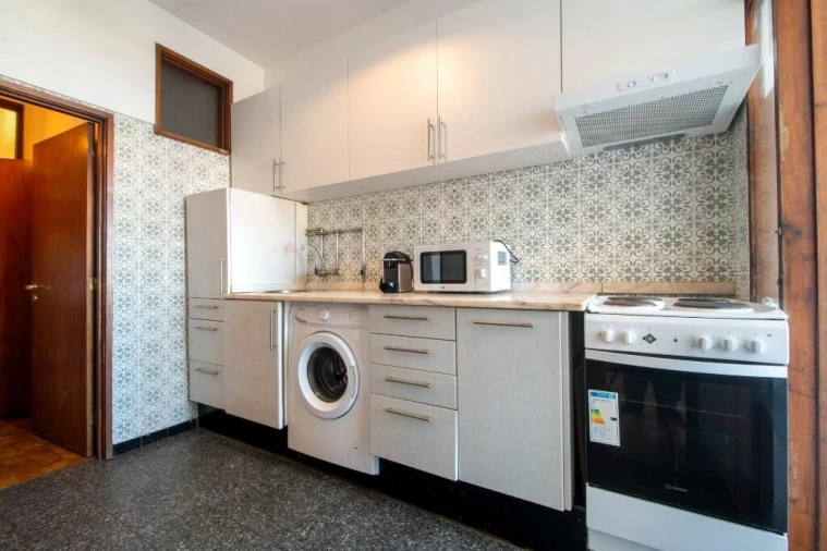 Apartamento T3 para Venda em Cedofeita, Santo Ildefonso, Sé, Miragaia, São Nicolau e Vitória Foto 9