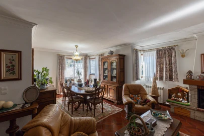 Moradia T4 para Venda em Gondomar (São Cosme), Valbom e Jovim