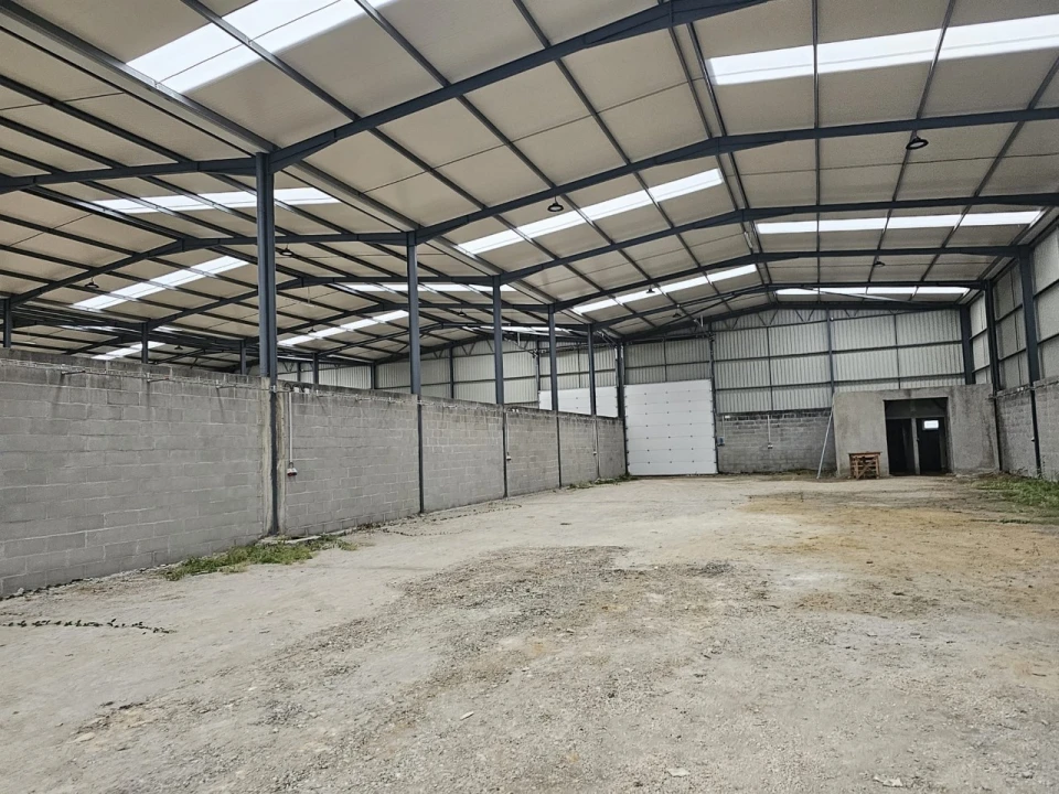 Armazém para Venda em Palhaça Foto 11