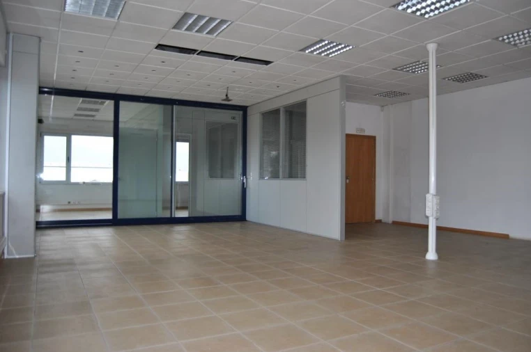 Escritório para Arrendamento em Cacia Foto 2