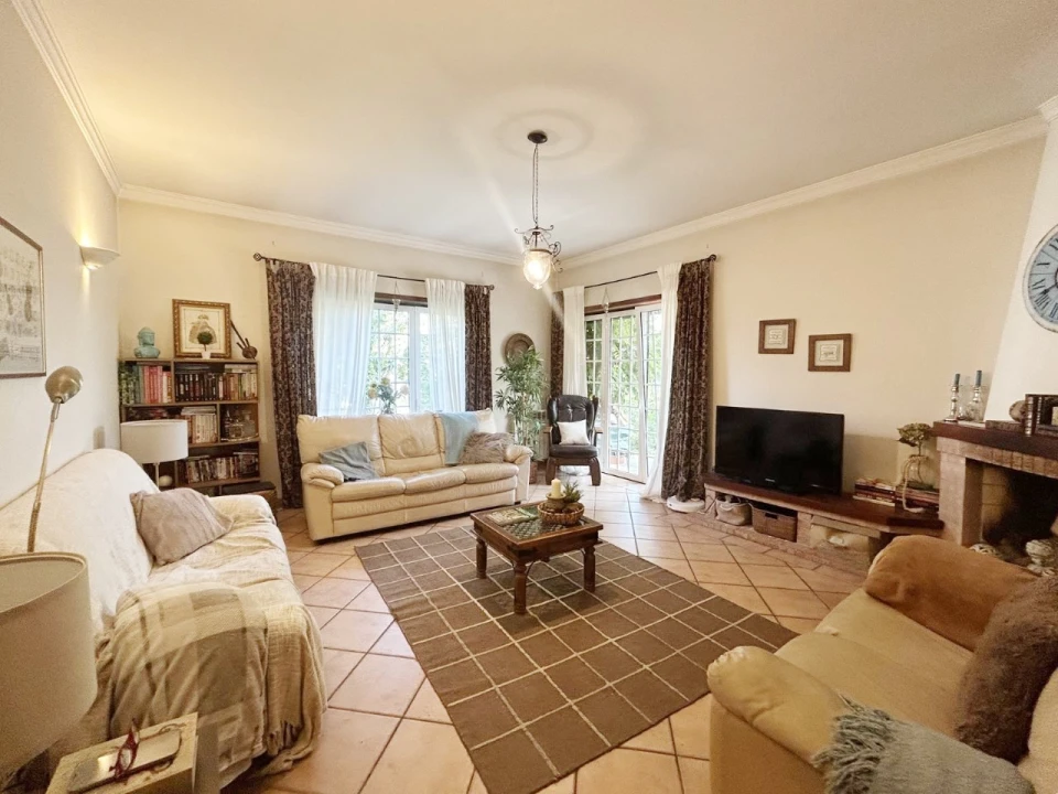 Moradia T4 para Venda em Oiã Foto 17