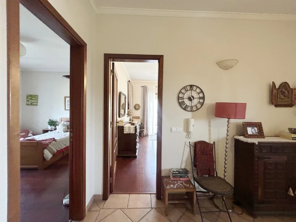 Moradia T4 para Venda em Oiã Foto 34