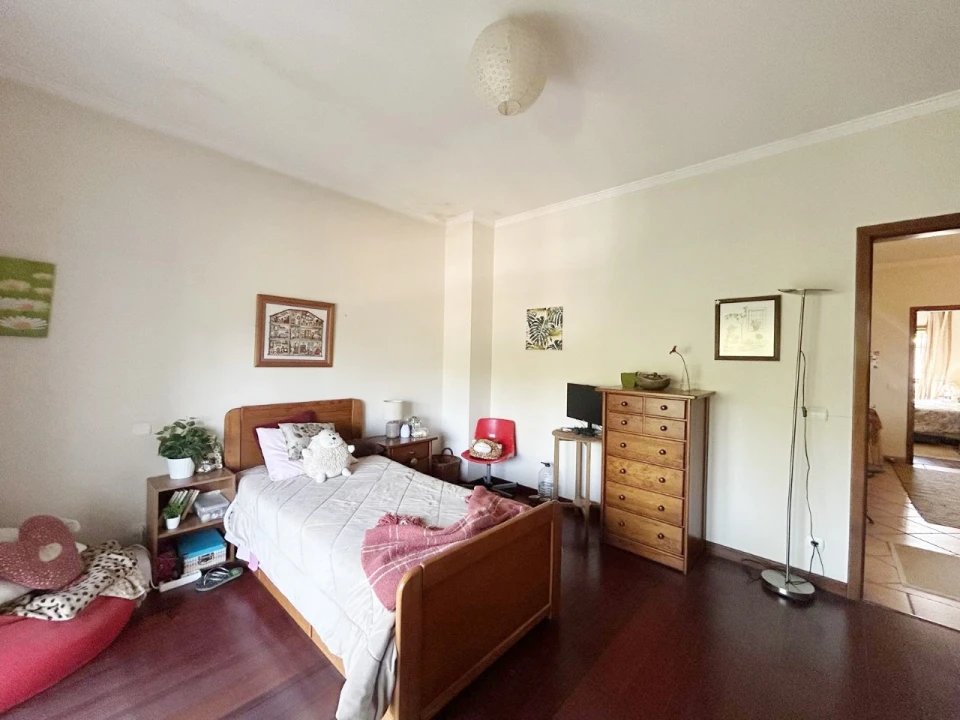 Moradia T4 para Venda em Oiã Foto 36