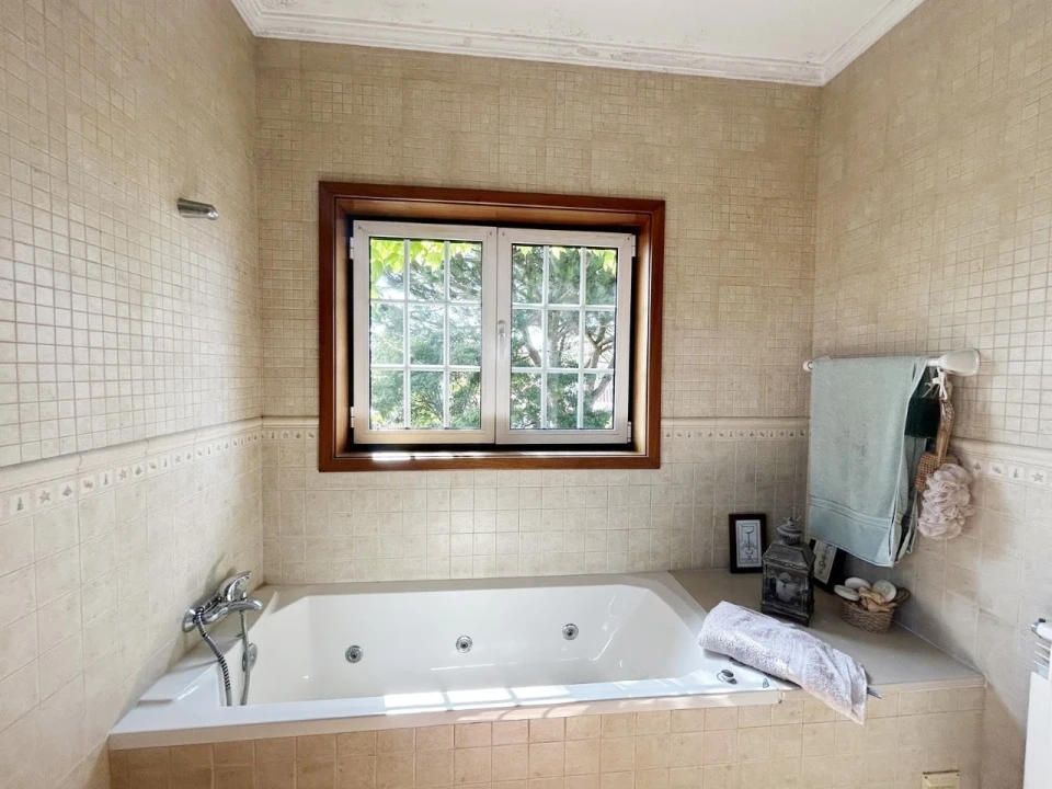 Moradia T4 para Venda em Oiã Foto 50