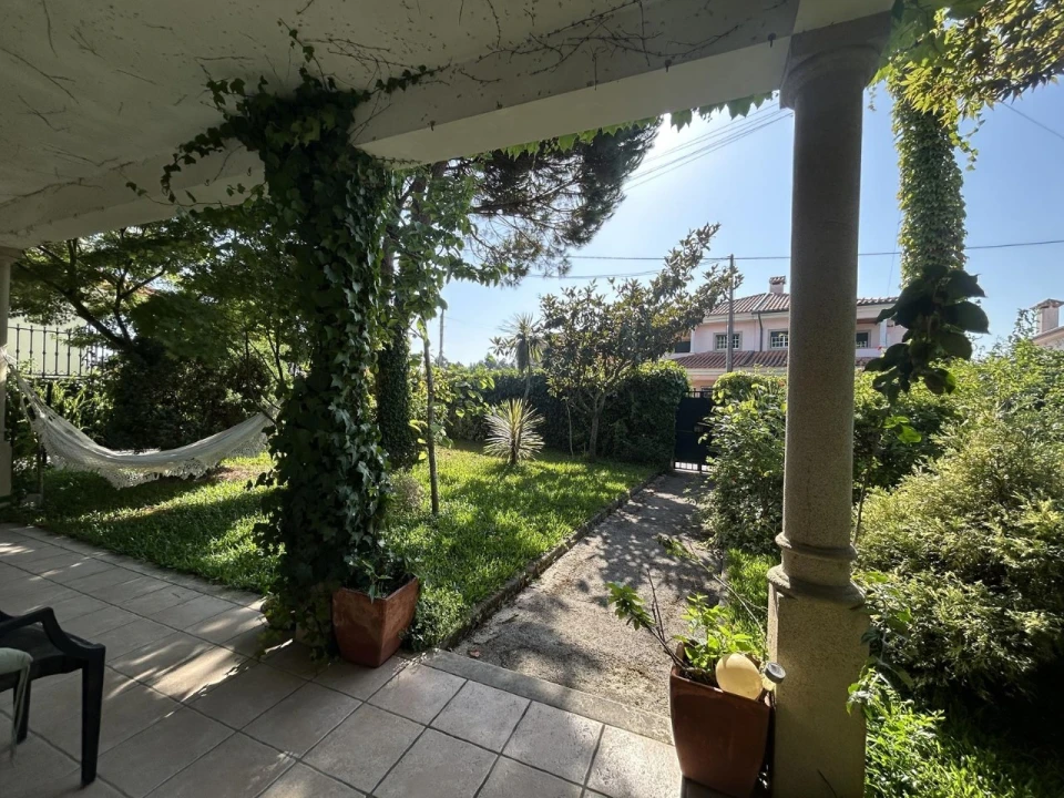 Moradia T4 para Venda em Oiã Foto 53