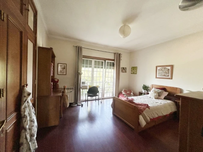 Moradia T4 para Venda em Oiã Foto 35