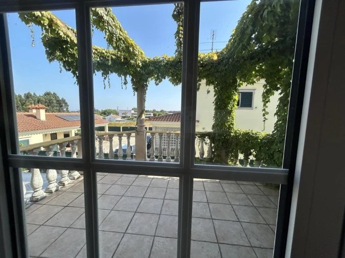 Moradia T4 para Venda em Oiã Foto 51