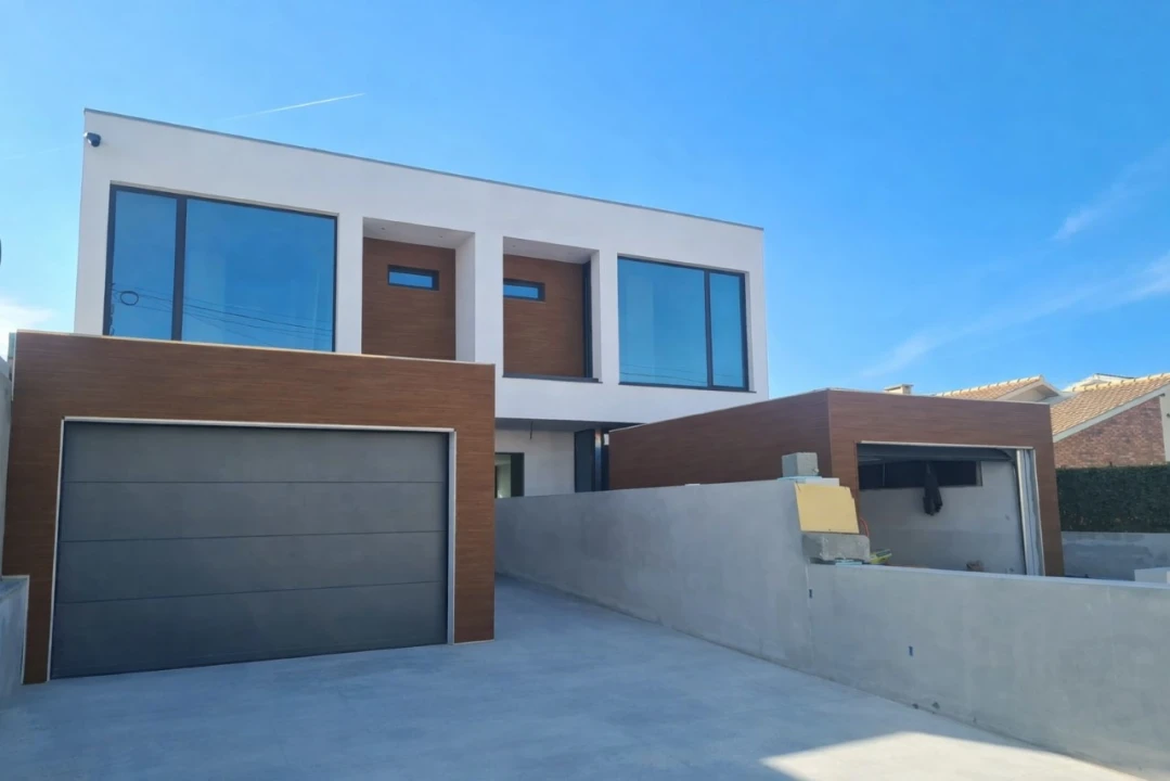 Moradia T4 para Venda em Aradas Foto 2