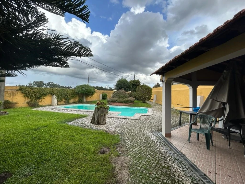 Moradia T7 para Venda em Esgueira Foto 10