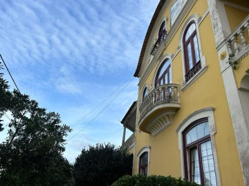 Moradia T7 para Venda em Esgueira