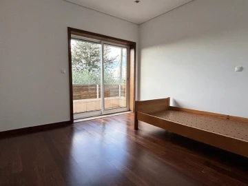 Moradia T5 para Venda em Esgueira