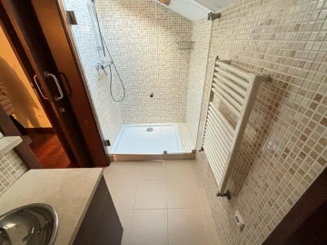 Moradia T5 para Venda em Esgueira