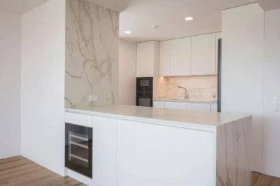 Apartamento T4 para Venda em Glória e Vera Cruz