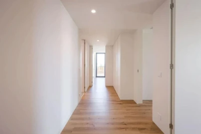 Apartamento T4 para Venda em Glória e Vera Cruz