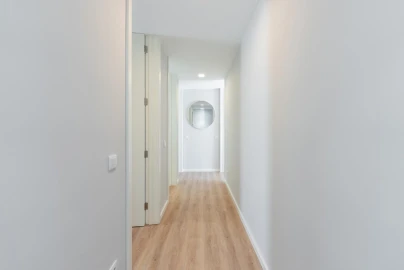 Apartamento T3 para Venda em Glória e Vera Cruz