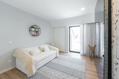 Apartamento T3 para Venda em Glória e Vera Cruz