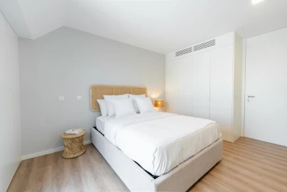 Apartamento T3 para Venda em Glória e Vera Cruz